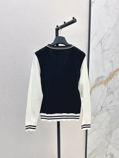 25 Color blocking V-neck knitted cardigan