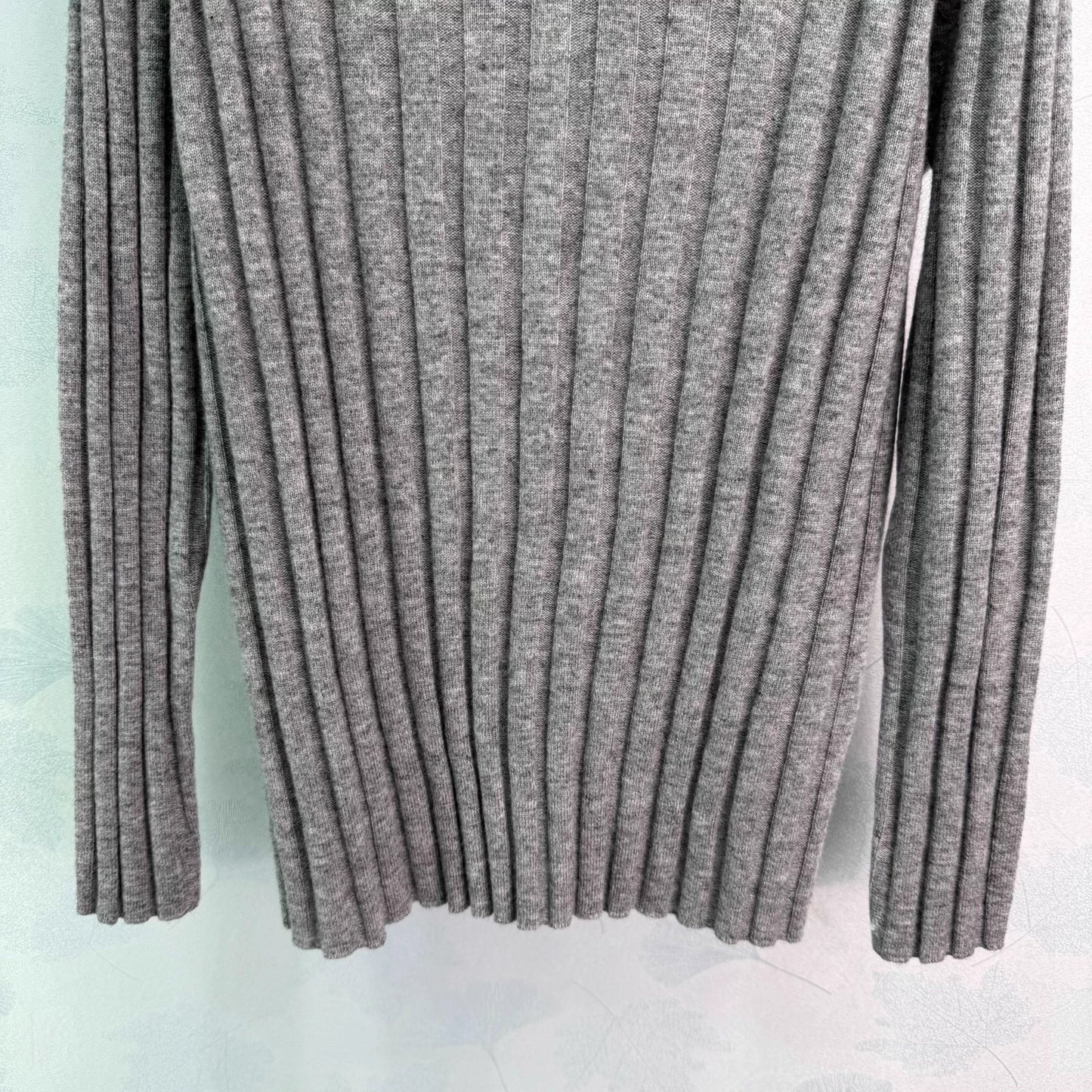 V-neck cashmere sweater.
