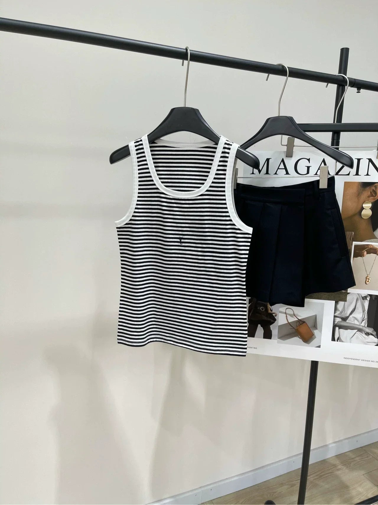25SS new black and white striped vest for spring and summer