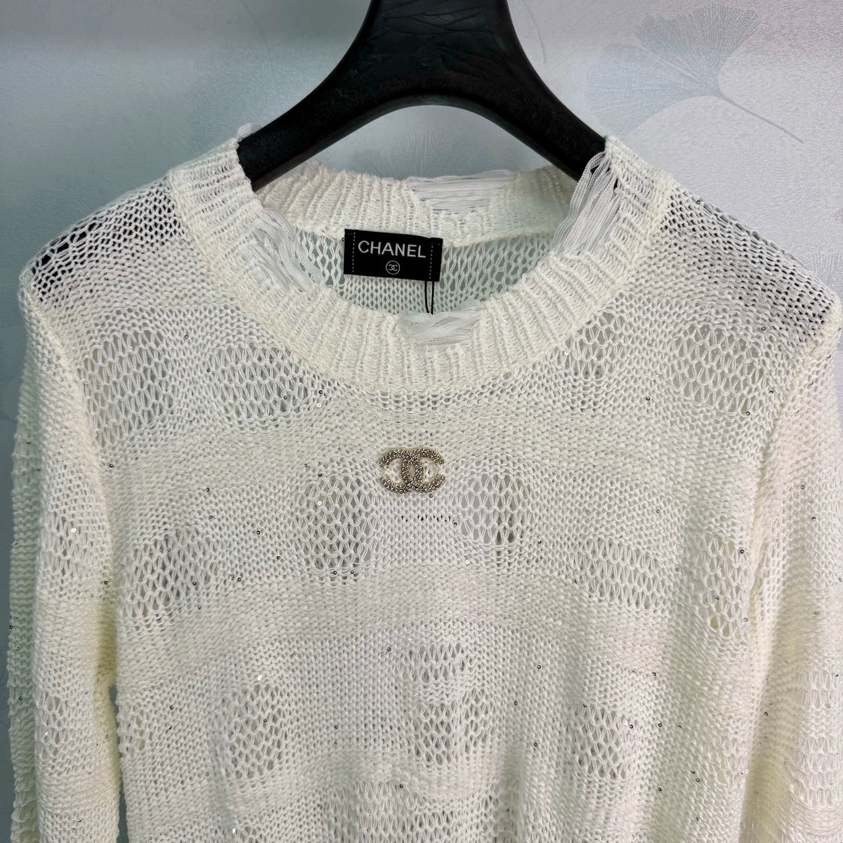 Chanel / 26 Early Autumn New Hollow Knit Sweater