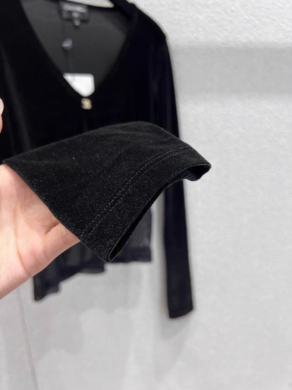 Mesh-paneled base layer