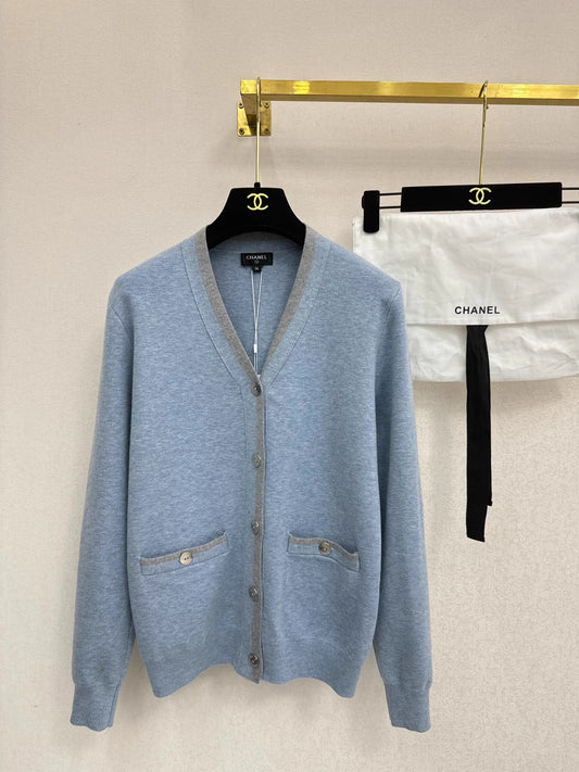 V-neck knit cardigan