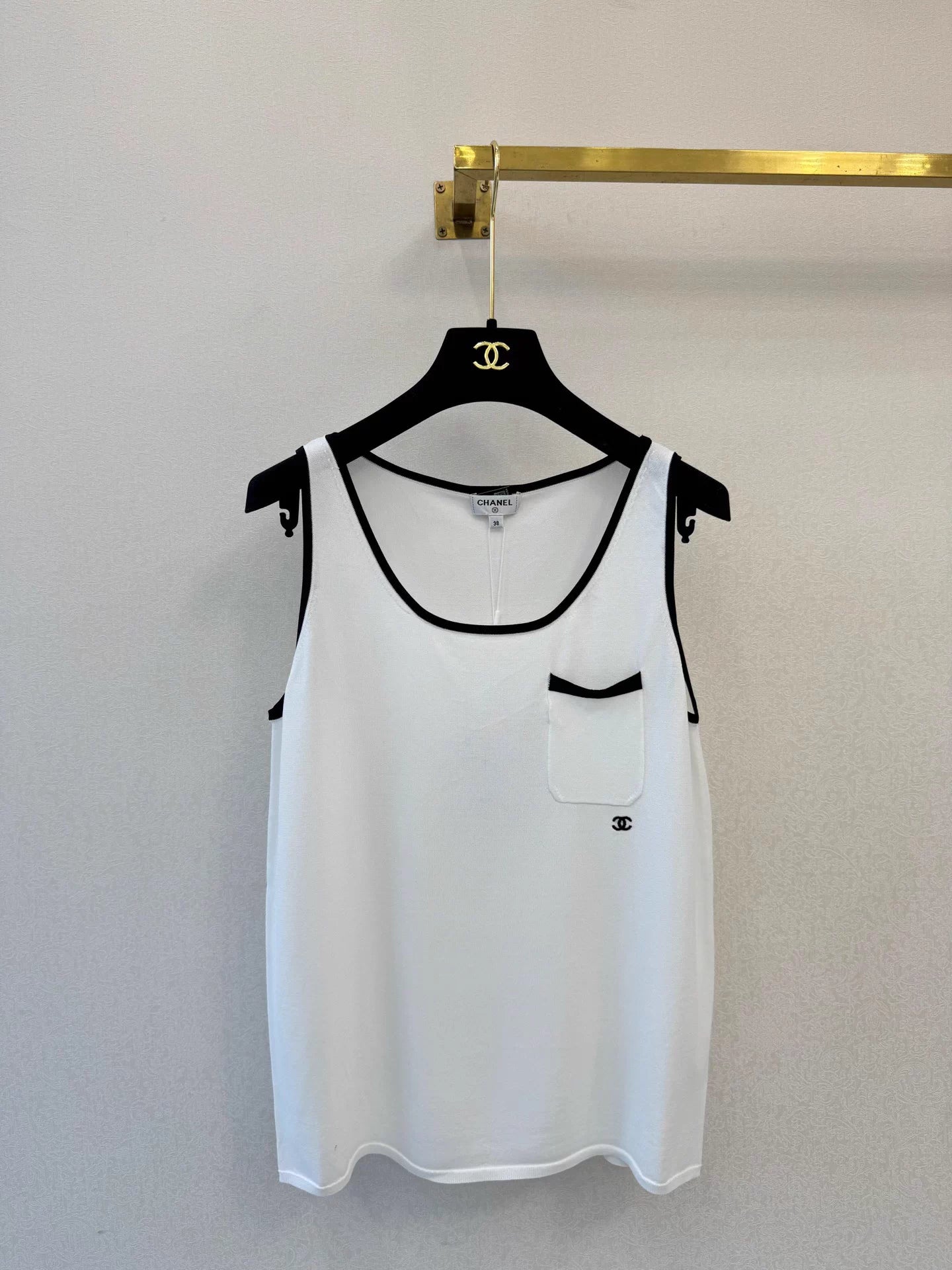 Color-blocked camisole top