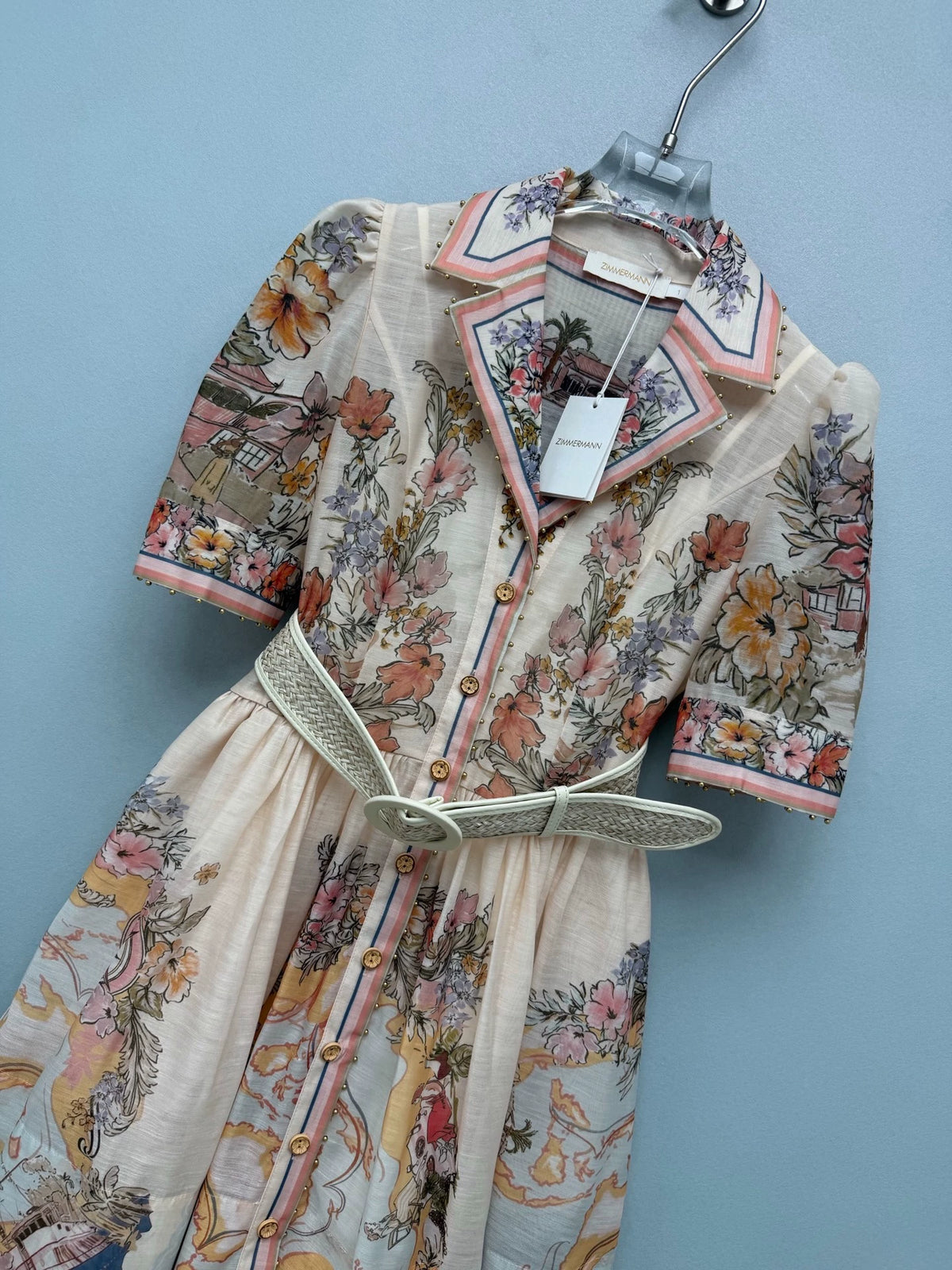 26New Vacation-Style Dress with an Oil-Painting Aesthetic