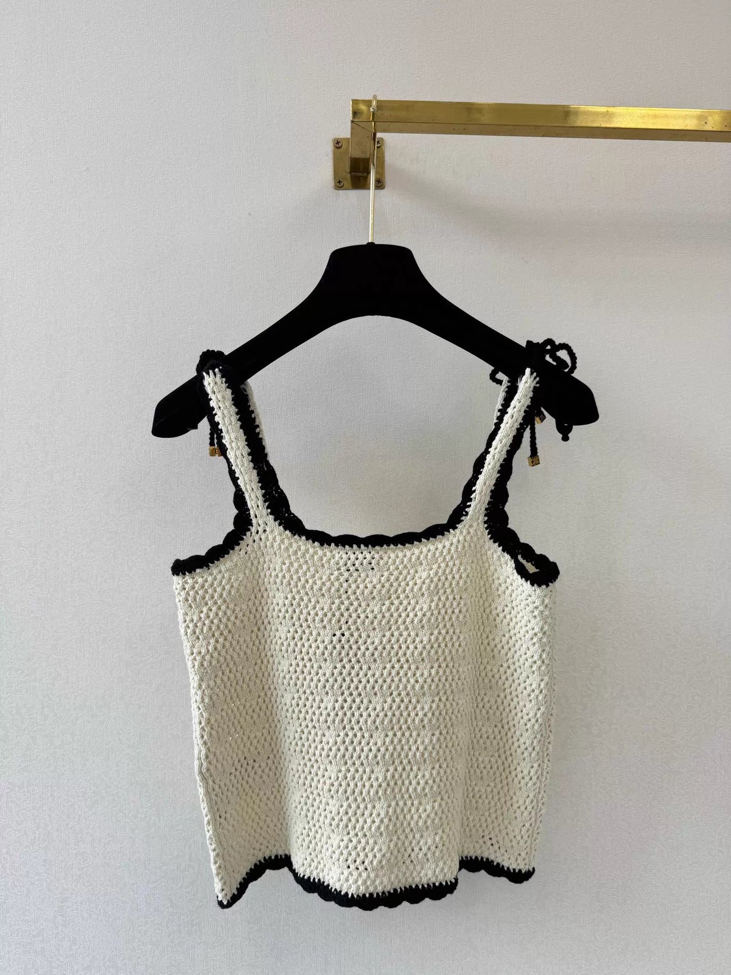 26ss Crocheted Openwork Knit Vest