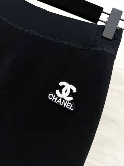 Wool heated one crotch nine quarter pants