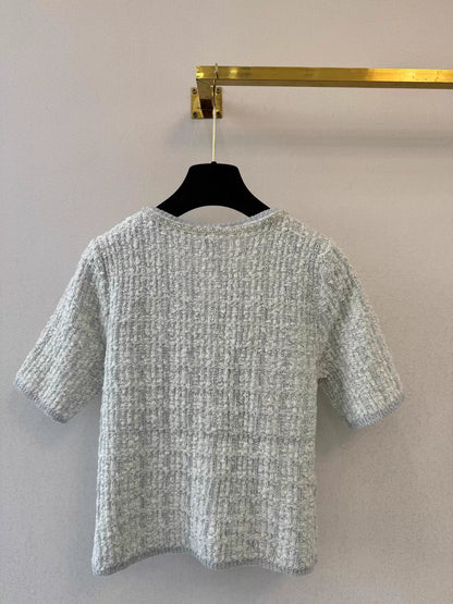 V-neck T-shirt