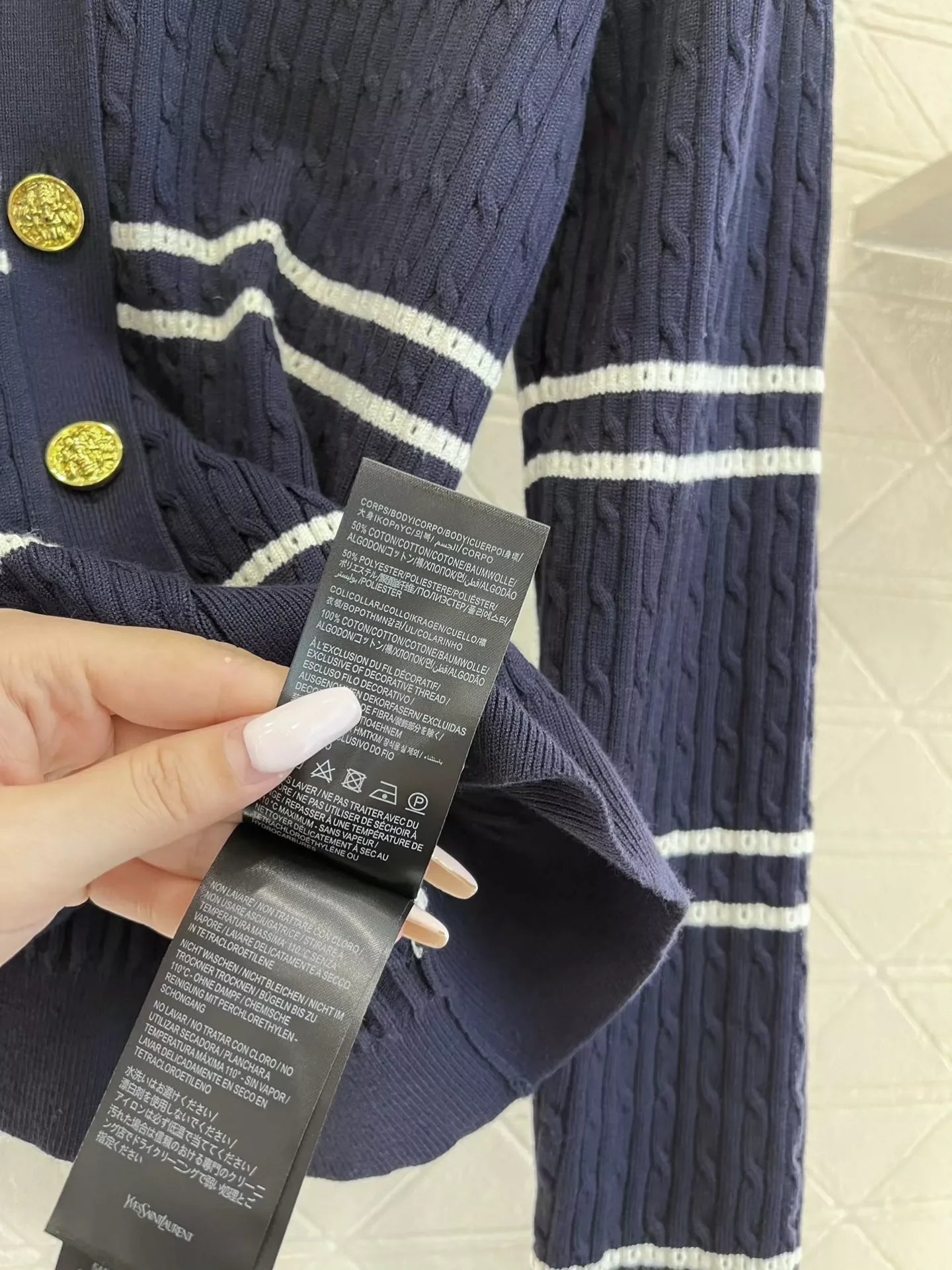 25fw Big V-stripe knitted cardigan