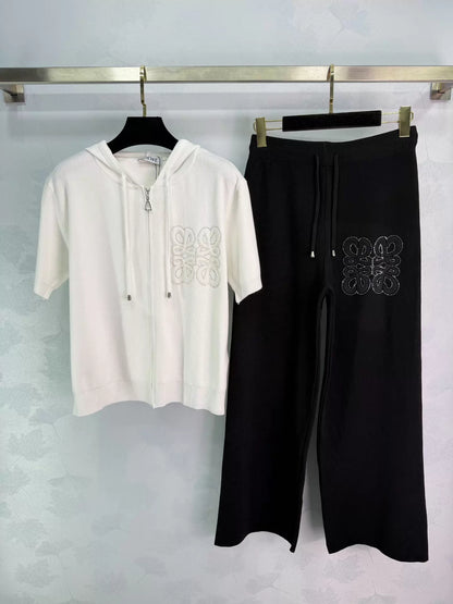 Embossed Knit Set