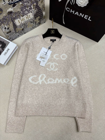 Letter logo jacquard top