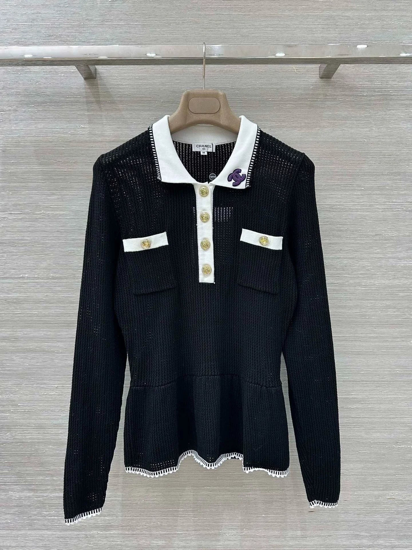 Embroidered mesh knitted long sleeved shirt