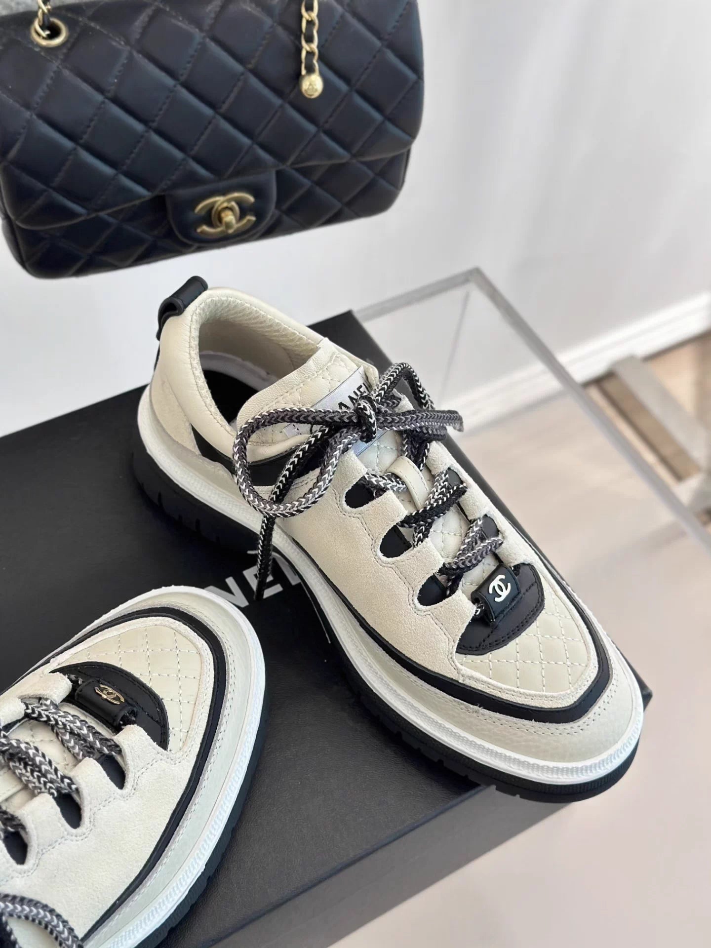 Retro Diamond Pattern Panda Sneakers
