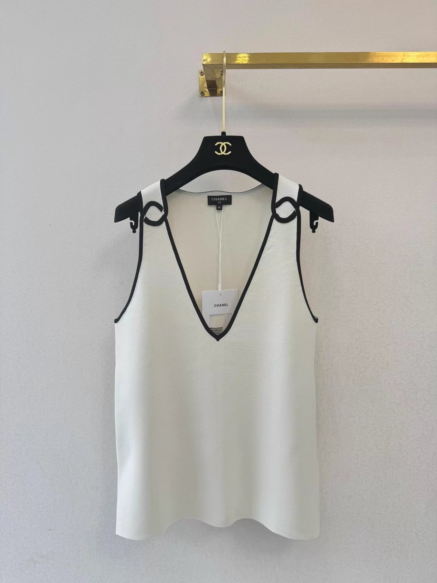 26ss V-neck sleeveless vest