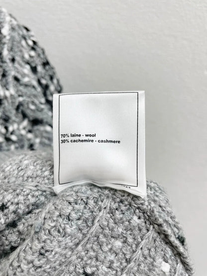 25fw Sequined knitted sweater