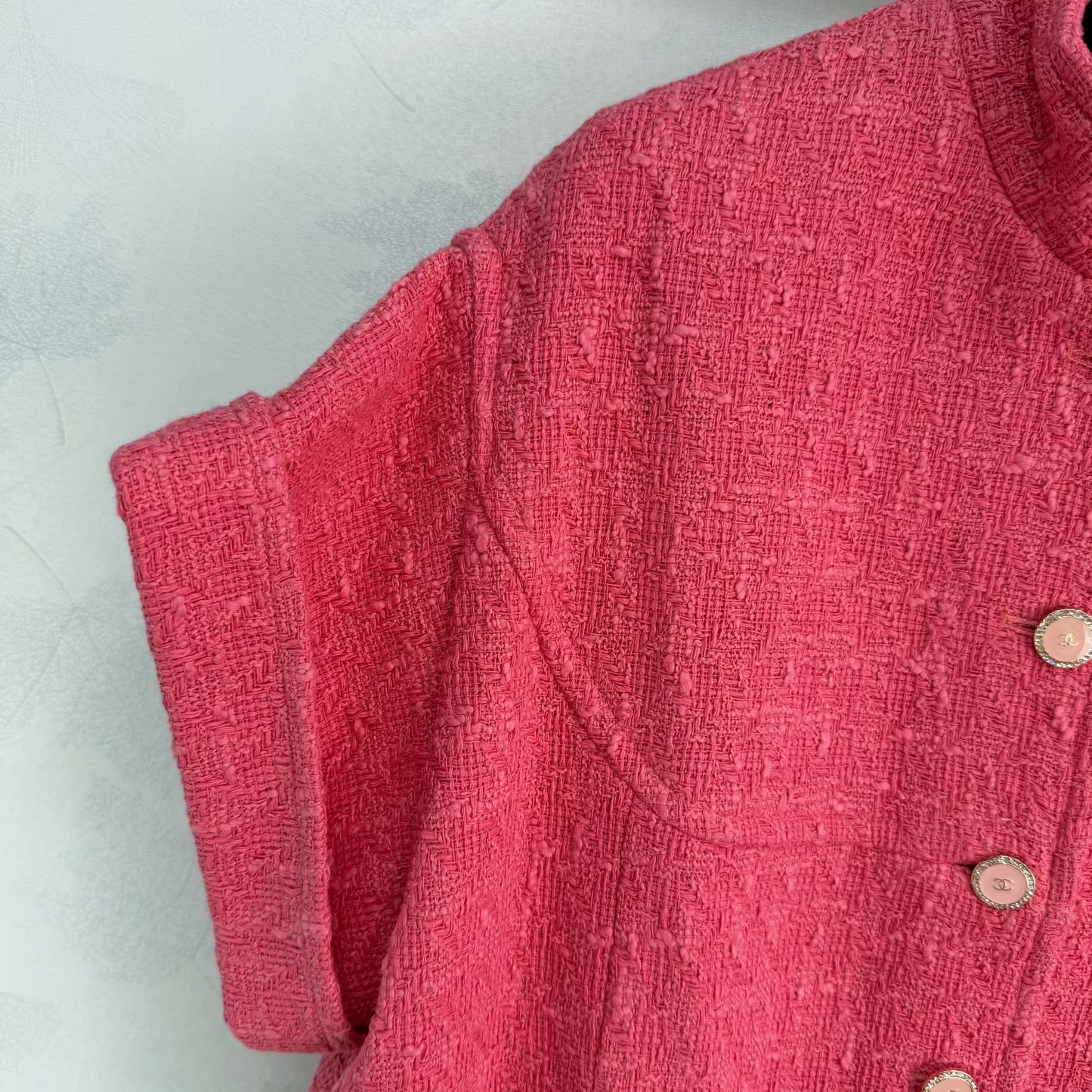 Short-sleeved cardigan