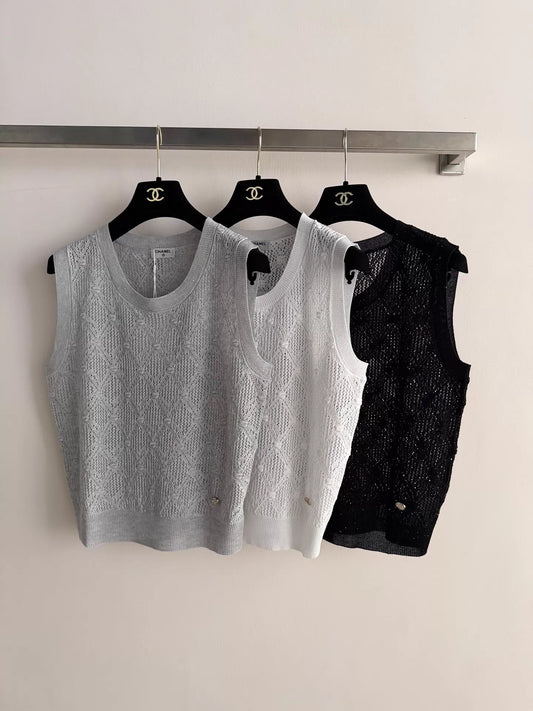 26ss Hollow-out knitted vest