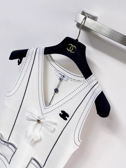 26ss V-neck Knit Vest