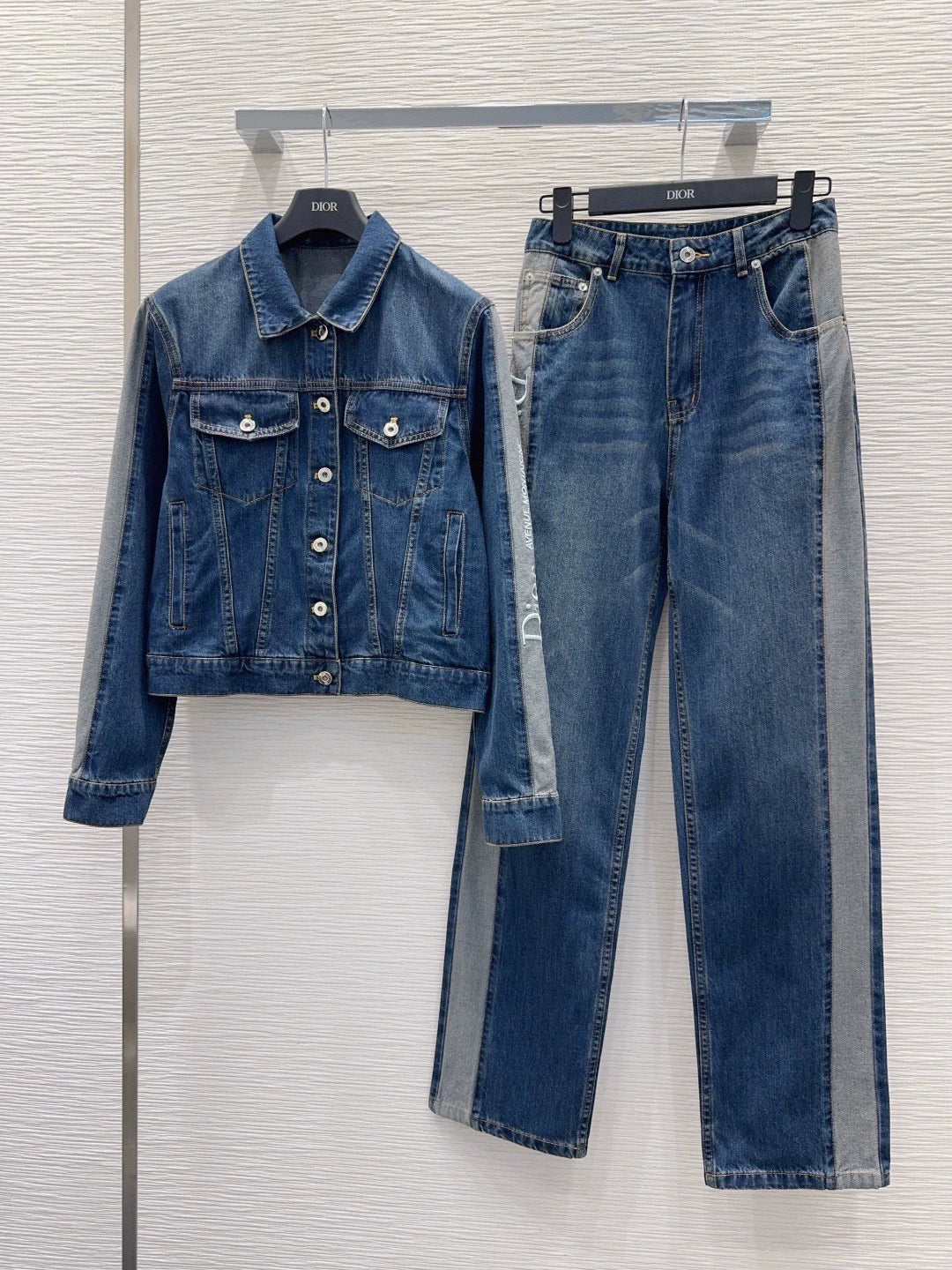 26New Denim Set