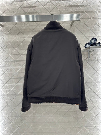 25fw Wear a teddy zipper jacket on both sides
