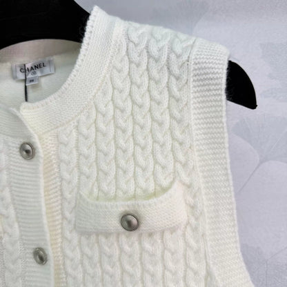 Knitted Vest