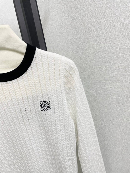 25fw Embroider a color blocked knit sweater