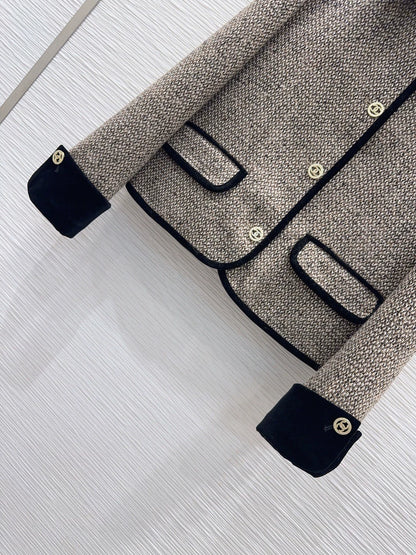26Long-Sleeve Jacket with Logo