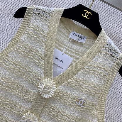 Knitted striped vest