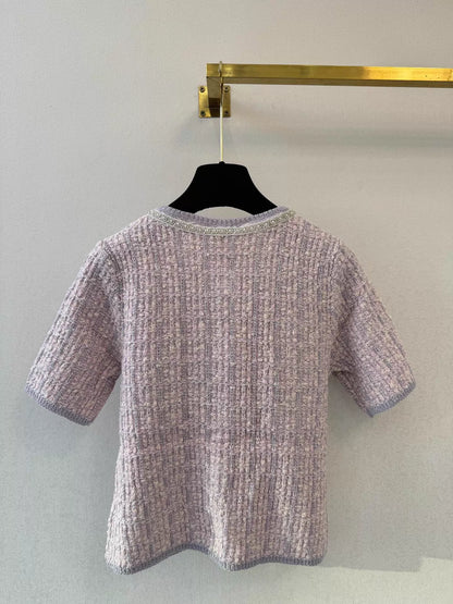 V-neck T-shirt