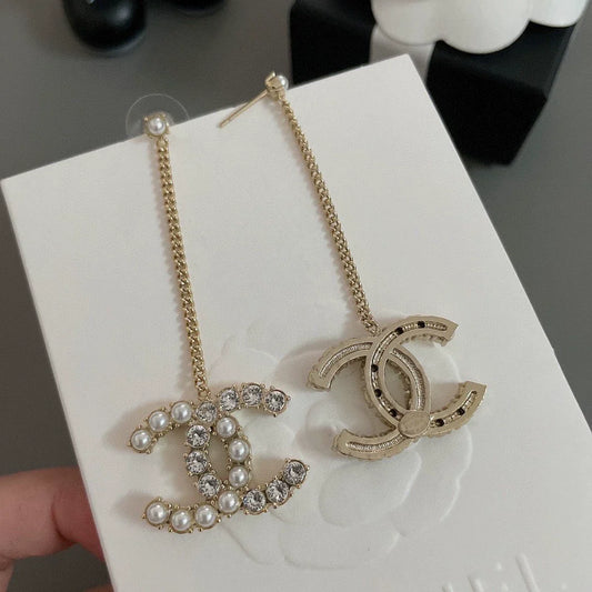 Long chain hanging double C-ear studs