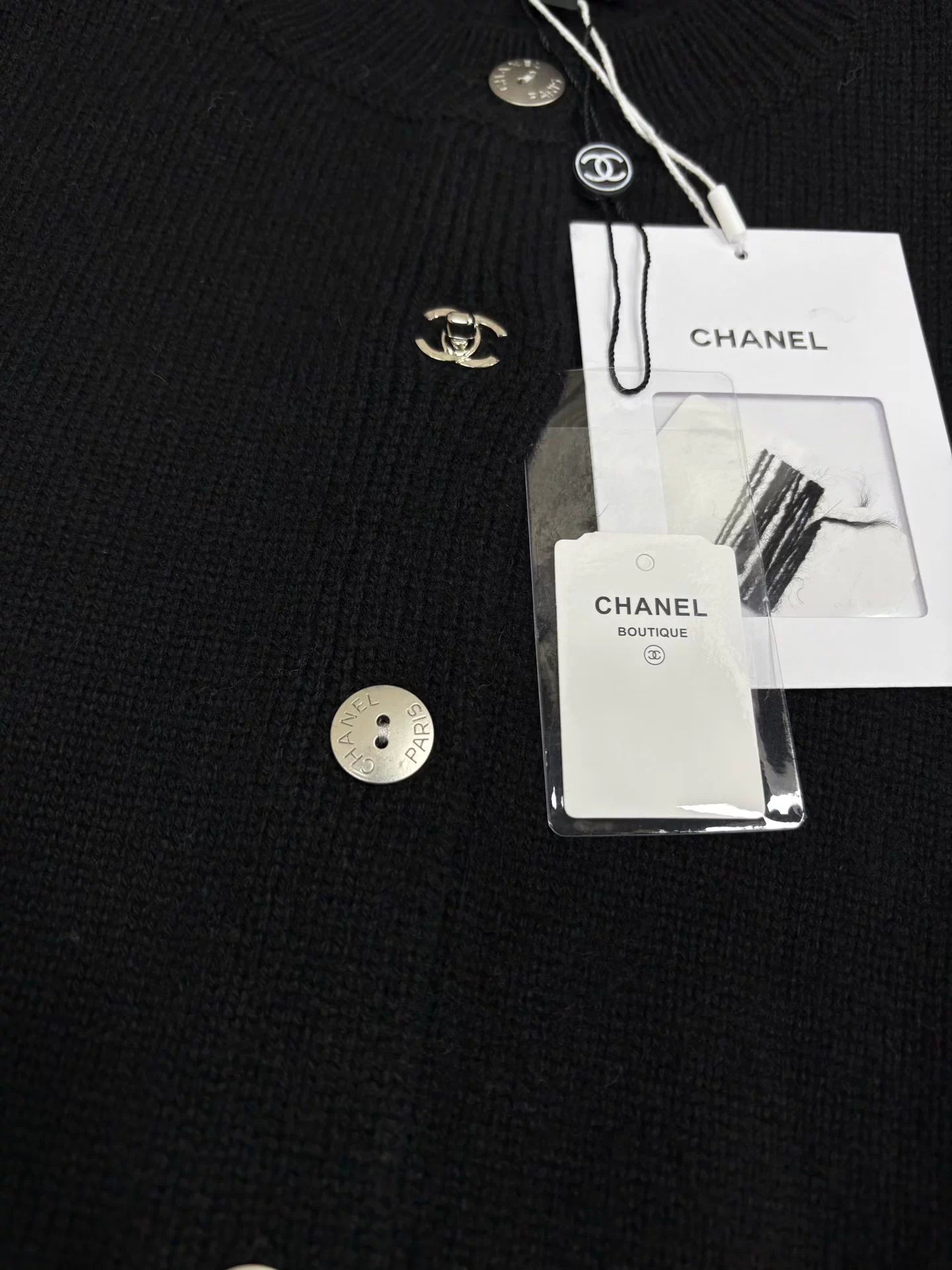 Single-breasted cardigan with pockets