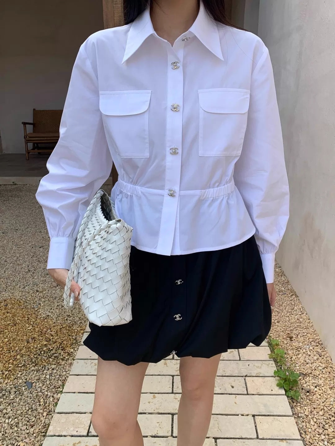 26ss Silver-buttoned fitted shirt