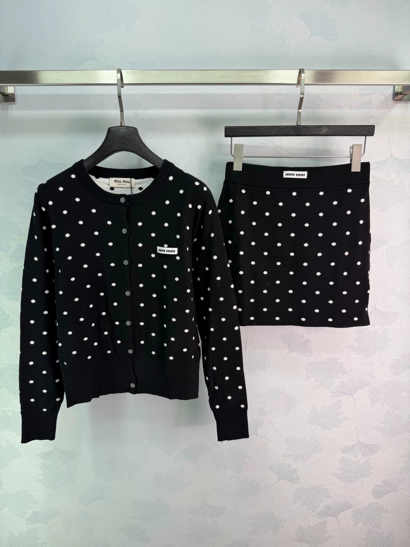 MiuMiu/26 Early Fall New Polka Dot Knit Long-Sleeve Cardigan and Mini Skirt Set