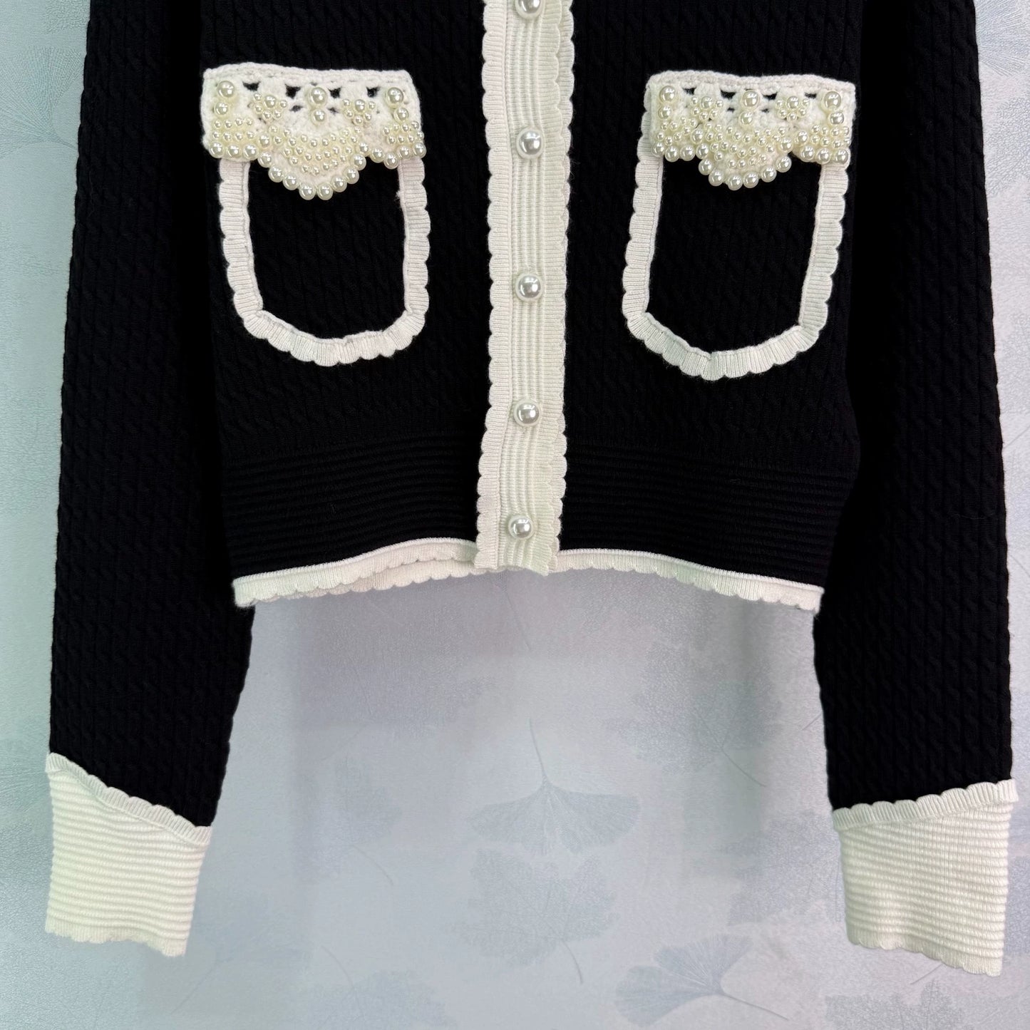 Color-blocked knit cardigan