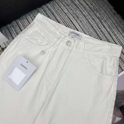 Embroidered straight-leg jeans