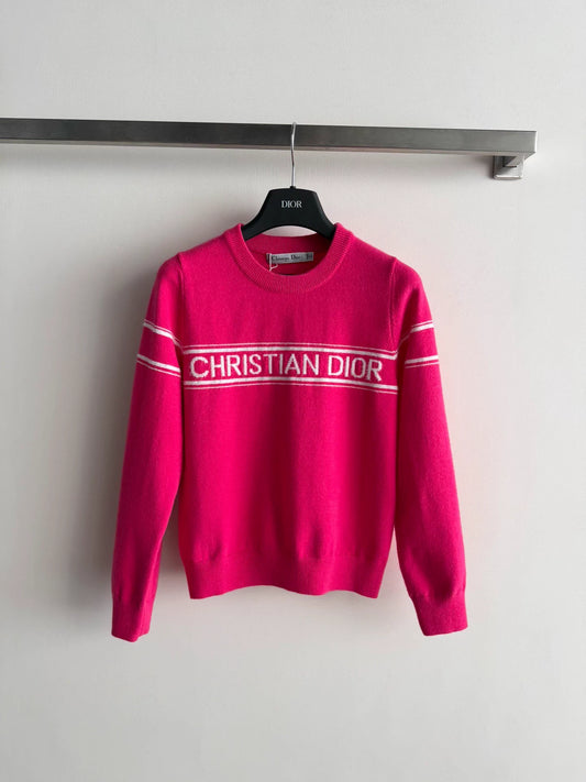 Long-sleeved sweater