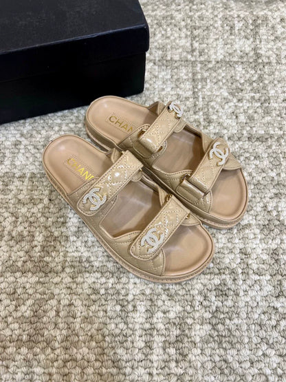 Velcro beach flip-flops