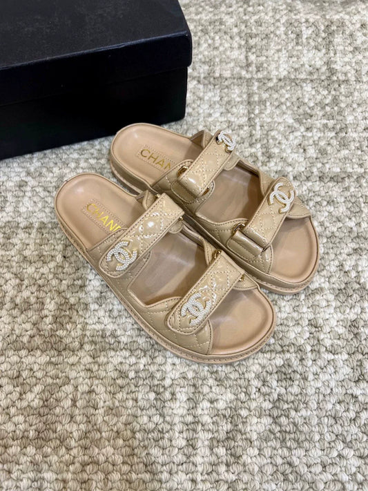 Velcro beach flip-flops