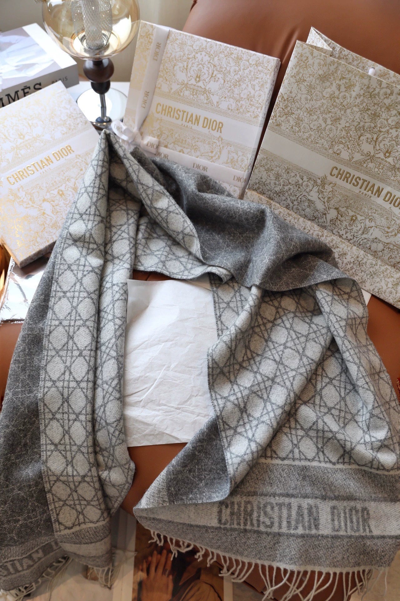 Cashmere scarf
