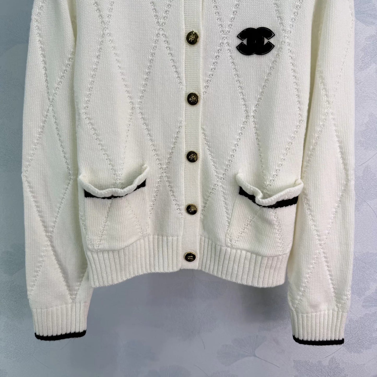 Diamond Pattern Knit Cardigan