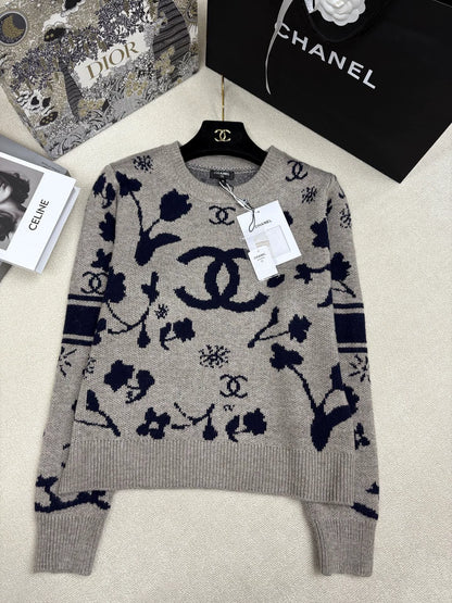 Jacquard Crew Neck Sweater