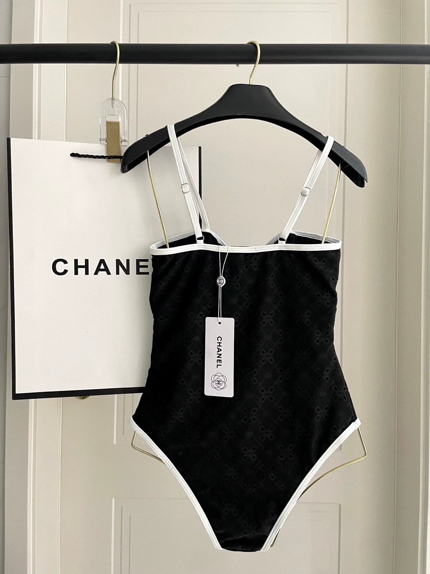 25 new hollow flower one-piece swimsuit