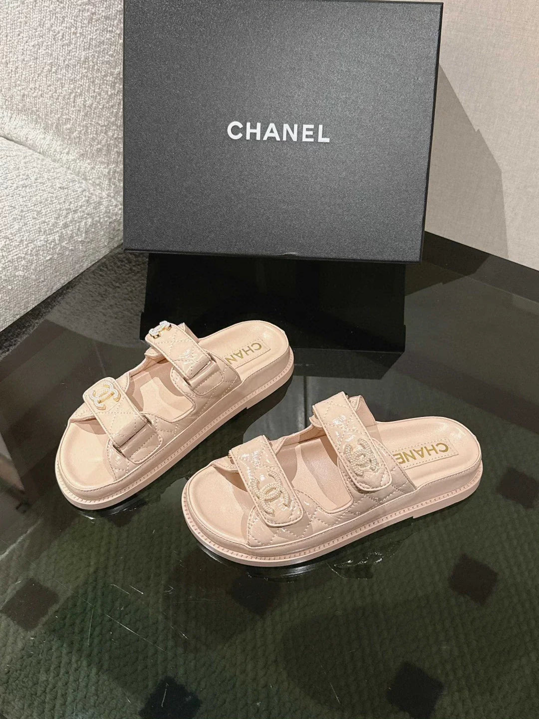 Velcro beach flip-flops