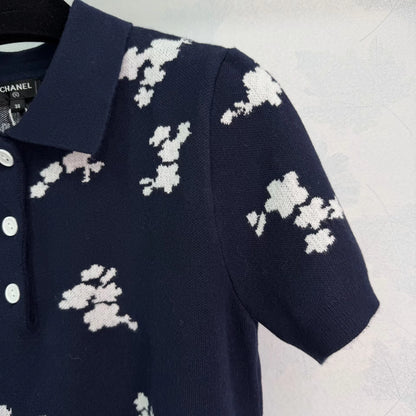 Short-sleeved polo shirt