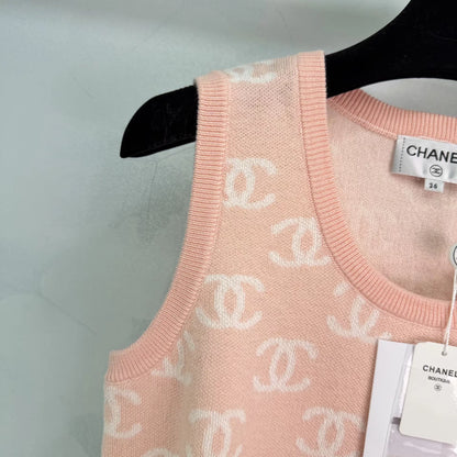 Double C Knit Vest