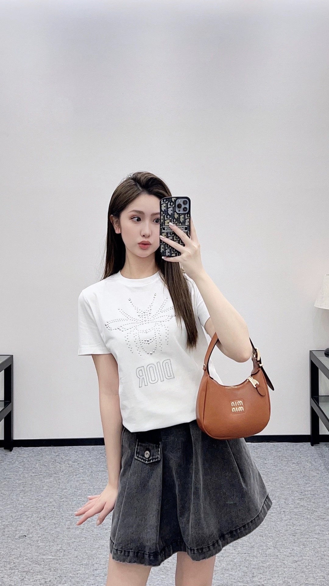 T-shirt with Orange Logo