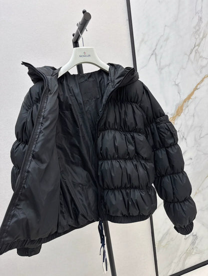 25 Pleated decorative hooded down jacket