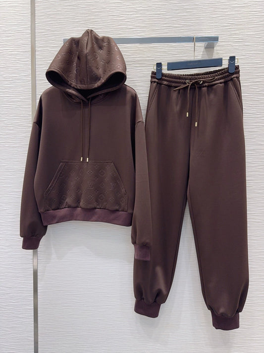 26New Hooded Long-Sleeve Sweatshirt and Jogger Pants Casual Set