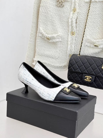 Double C flip-top pointed high heels