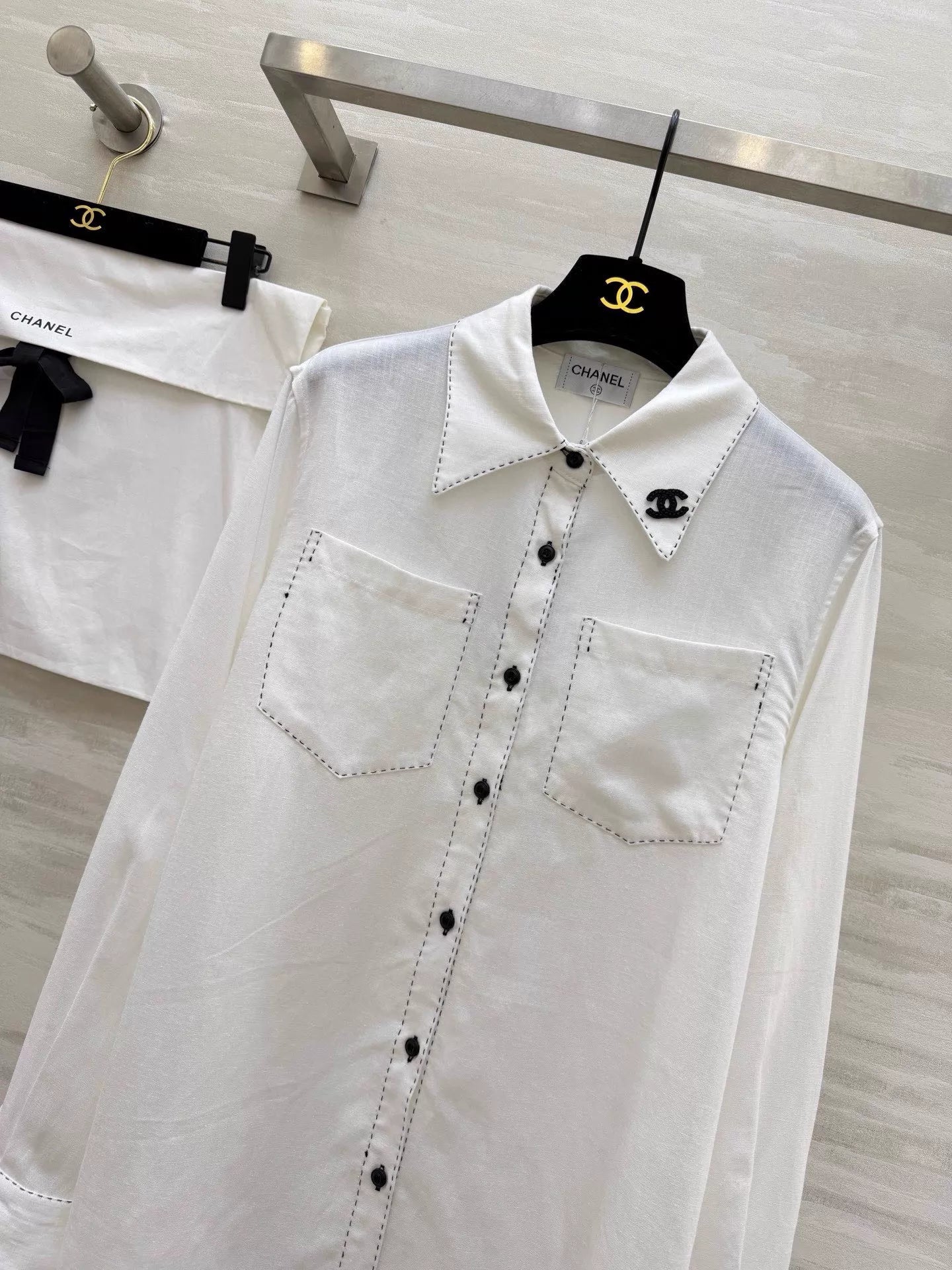 26ss White Shirt with Topstitching