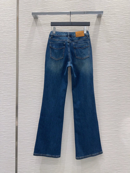 26New-Arrival Jeans